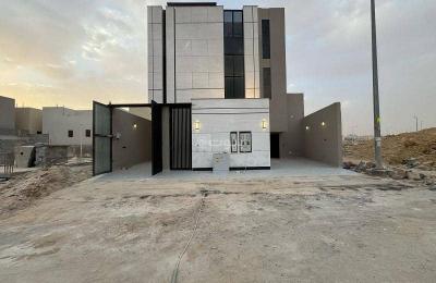 Floor for sale in Al Janadriyah, East Riyadh