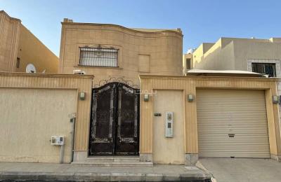 Villa for Sale on Street No. 502, Al Malqa District