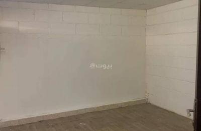 Building for rent on Karachi Street, King Faisal Neighborhood, Riyadh City