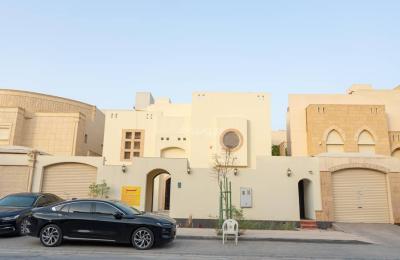 6-Bedroom Villa for Sale in Al Falah District, Riyadh