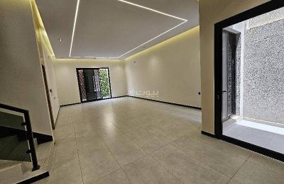 For sale, excellent ground floor townhouse in Al Janadriyah neighborhood.