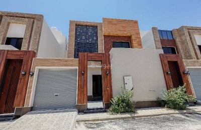 Townhouse in Hay Al-Rimal enjoys an excellent location near all services and main roads.