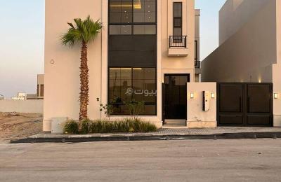 Villa For Sale in Al Mahdiyah, West Riyadh
