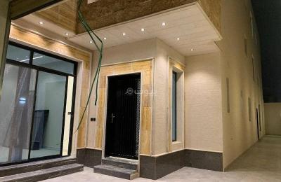 Floor for sale in Al Janadriyah, East Riyadh