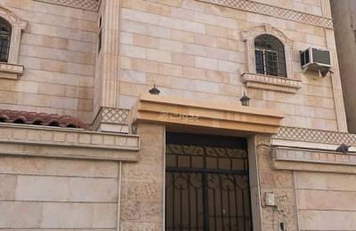 Villa For Rent in Al Hamdaniyah, Jeddah