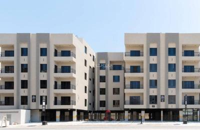 Apartment with two entrances consisting of 5 rooms with a separate majlis for sale in Al Hamra, Khobar