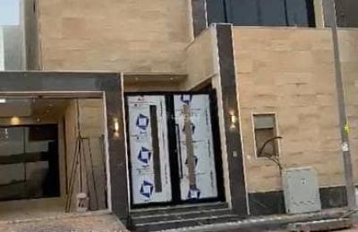 Villa with an apartment for sale