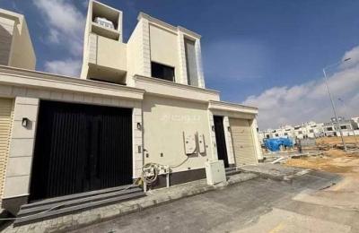 Floor For Sale in Al Janadriyah, Riyadh