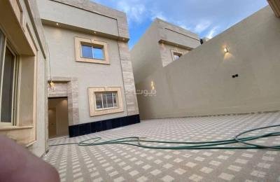 5 Bedroom Villa For Sale in Al Uraija Al Gharbiyah, Riyadh