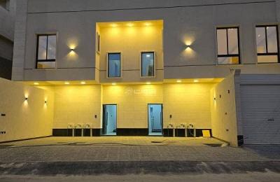 First upper floor in Al-Yarmouk neighborhood