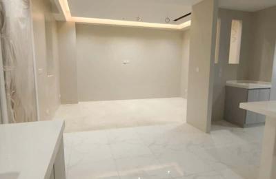 Building 2470.89 SQM Facing East