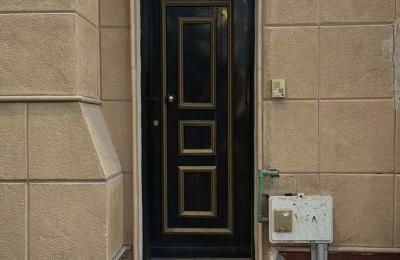 Floor 399.9 SQM with 4 Bedrooms