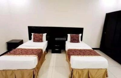 Apartment with 32 Bedrooms