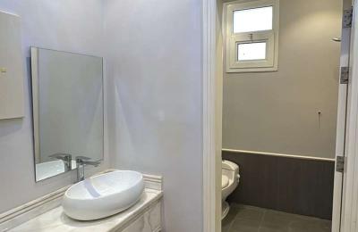 Floor with 4 Bedrooms