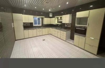 Apartment with 5 Bedrooms