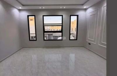 Floor 186 SQM with 5 Bedrooms