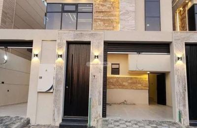 Floor 181 SQM with 5 Bedrooms