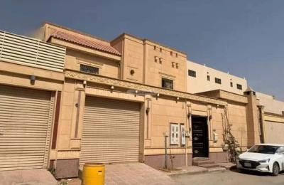 Villa 450 SQM Facing West on 10m Width Street