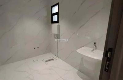 Floor 181 SQM with 5 Bedrooms