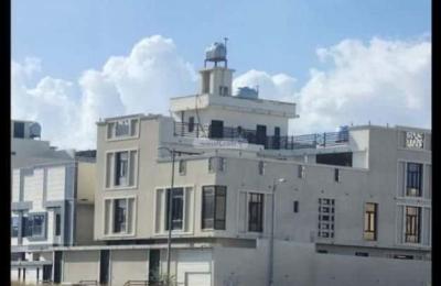 Apartment with 4 Bedrooms