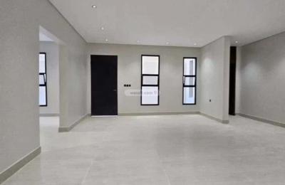 Floor 247 SQM with 5 Bedrooms