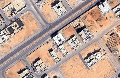 Building 900 SQM Facing North