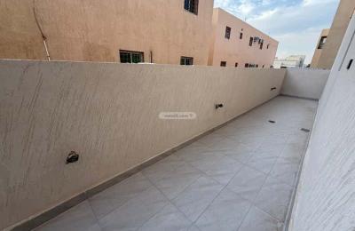 Floor 220.76 SQM with 5 Bedrooms