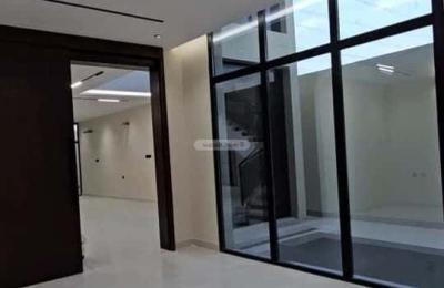 Villa 300 SQM with 3 Apartments Facing South