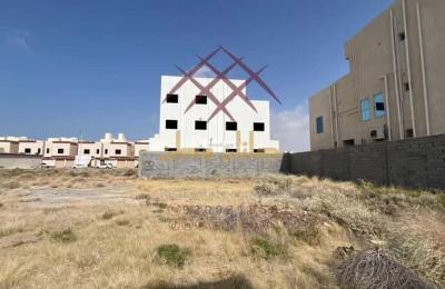 Land 475 SQM Facing South on 25m Width Street