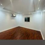 Floor 600 SQM with 4 Bedrooms