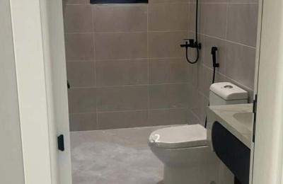 Floor 282.3 SQM with 6 Bedrooms