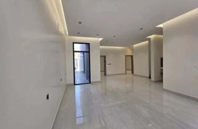 Floor 292.04 SQM with 4 Bedrooms