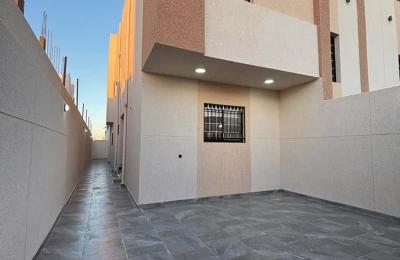 Villa 226 SQM Facing West