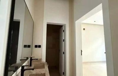 Villa 200.04 SQM Facing South with 4 Bedrooms