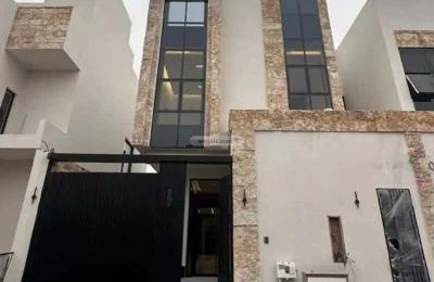 Villa 250 SQM Facing North on 15m Width Street