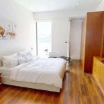 Apartment with 4 Bedrooms