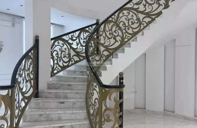 Villa 630.05 SQM Facing North with 8 Bedrooms