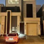 Floor 300 SQM with 4 Bedrooms