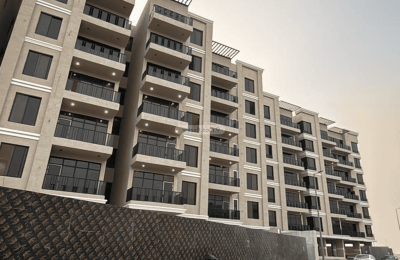 Apartment with 6 Bedrooms