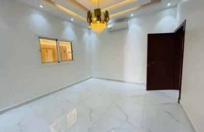 Villa 400 SQM Facing East with 6 Bedrooms