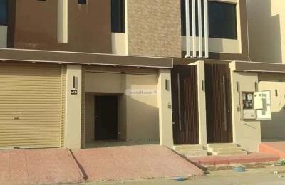 Floor 211 SQM with 5 Bedrooms