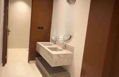 Floor 170 SQM with 5 Bedrooms