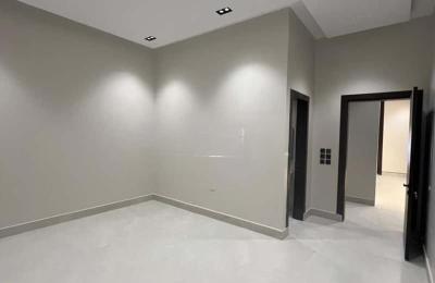 Floor 192.4 SQM with 5 Bedrooms