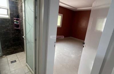 Apartment with 6 Bedrooms