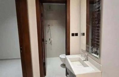 Floor 194.11 SQM with 5 Bedrooms