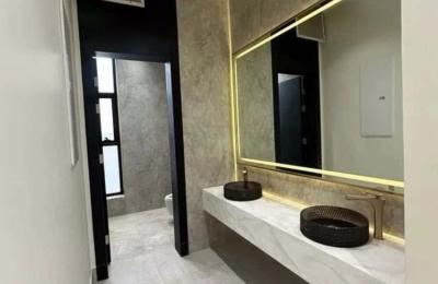 Villa 500 SQM Facing North with 6 Bedrooms