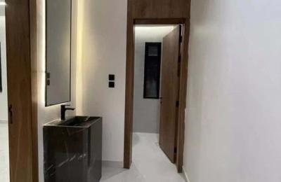 Floor 162 SQM with 5 Bedrooms