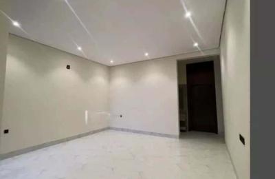 Floor 178.15 SQM with 5 Bedrooms
