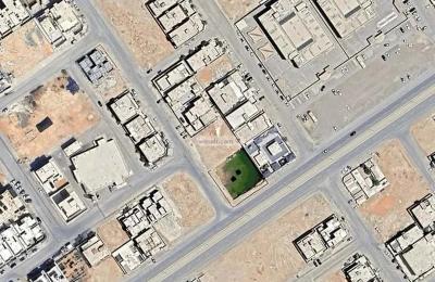 Villa 359 SQM Facing West on 20m Width Street