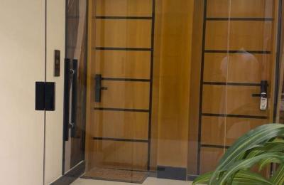 Floor 390 SQM with 3 Bedrooms